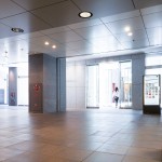 地下ビル入り口2